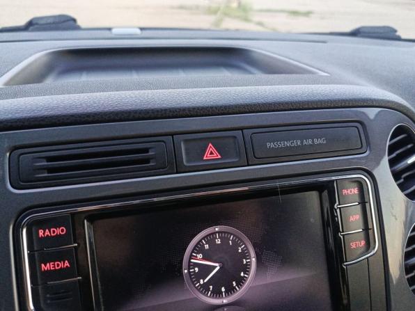 Volkswagen Tiguan I Рестайлинг с пробегом 2015 года, цена 1 160 000 рублей, 238050 км, внедорожник, Автокод Объявления
