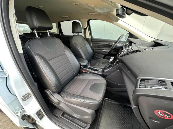 Ford Kuga II с пробегом 2015 года, цена 1 290 000 рублей, 136000 км, внедорожник, Автокод Объявления