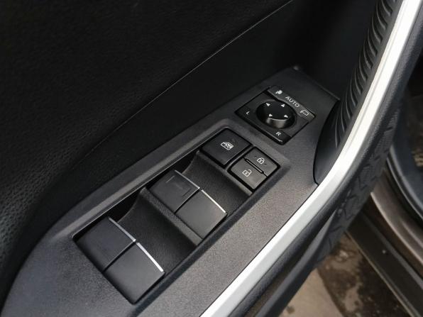 Toyota RAV4 V (XA50) с пробегом 2021 года, цена 3 449 000 рублей, 101167 км, внедорожник, Автокод Объявления