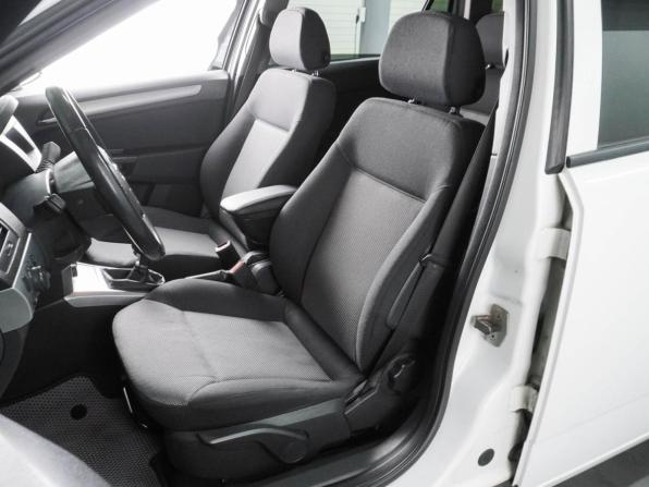 Opel Astra H Рестайлинг с пробегом 2012 года, цена 749 000 рублей, 169532 км, универсал, Автокод Объявления
