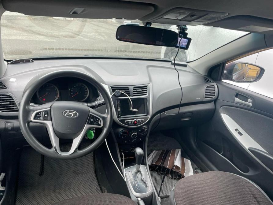 Hyundai Solaris I Санкт-Петербург  - изображение 9