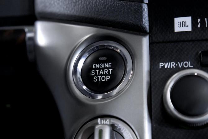 Toyota Land Cruiser 200 Series с пробегом 2011 года, цена 2 699 000 рублей, 406238 км, внедорожник, Автокод Объявления