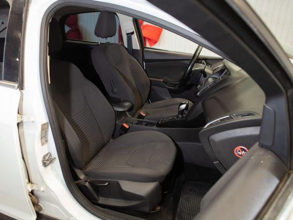 Ford Focus III Рестайлинг с пробегом 2016 года, цена 930 000 рублей, 173702 км, хэтчбек, Автокод Объявления
