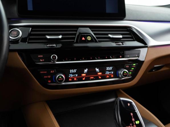 BMW 5 серии VII (G30/G31/G38) Рестайлинг с пробегом 2022 года, цена 6 857 077 рублей, 85476 км, седан, Автокод Объявления