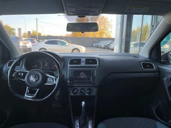 Volkswagen Polo V Рестайлинг с пробегом 2019 года, цена 1 390 000 рублей, 116500 км, седан, Автокод Объявления