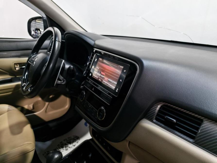 Mitsubishi Outlander III Рестайлинг 3 Курск  - изображение 7