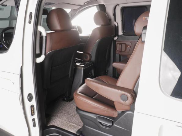 Hyundai Grand Starex I Рестайлинг 2 с пробегом 2018 года, цена 3 345 000 рублей, 140713 км, минивэн, Автокод Объявления