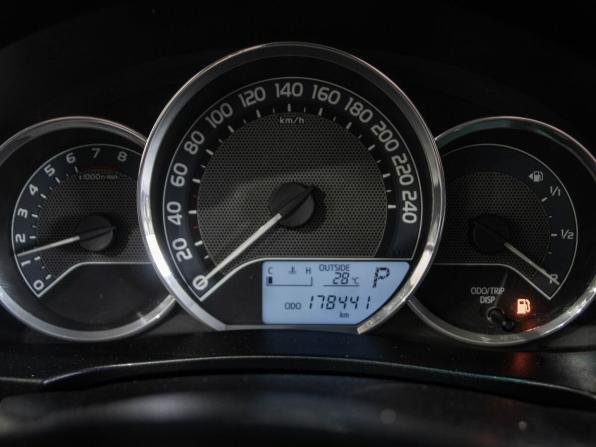 Toyota Corolla XI (E160 E170 E180) с пробегом 2013 года, цена 1 079 000 рублей, 178000 км, седан, Автокод Объявления