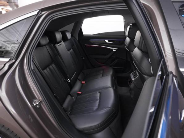 Audi A6 V (C8) с пробегом 2018 года, цена 4 299 077 рублей, 63298 км, седан, Автокод Объявления
