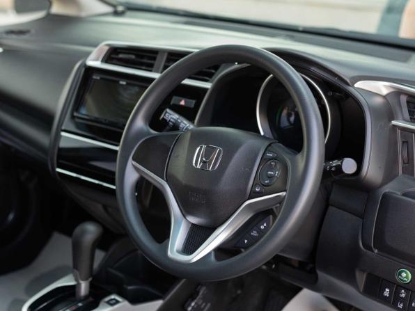 Honda Fit III Рестайлинг с пробегом 2019 года, цена 1 155 000 рублей, 163326 км, хэтчбек, Автокод Объявления