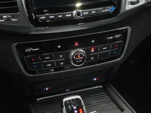 SsangYong Rexton IV Рестайлинг с пробегом 2020 года, цена 3 669 000 рублей, 72000 км, внедорожник, Автокод Объявления