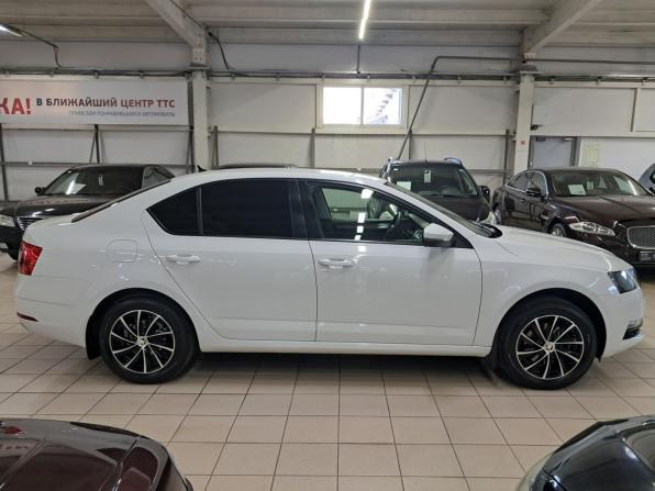 Skoda Octavia III (A7) Рестайлинг с пробегом 2020 года, цена 1 789 500 рублей, 119350 км, лифтбек, Автокод Объявления