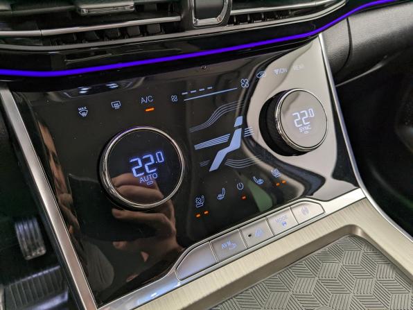Exeed VX I с пробегом 2022 года, цена 2 750 000 рублей, 36138 км, внедорожник, Автокод Объявления
