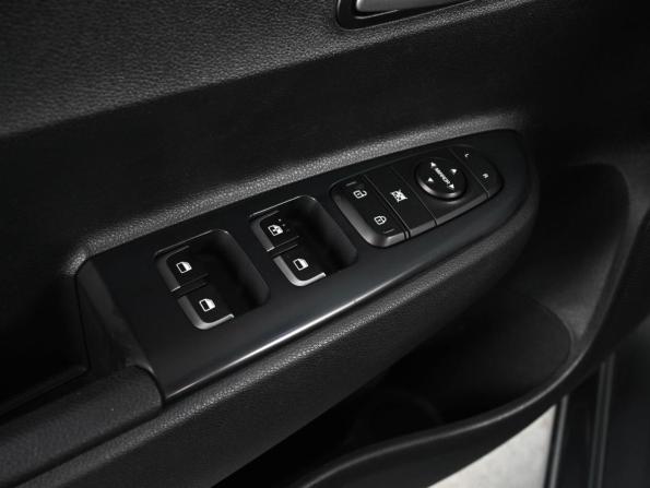 Kia Rio IV Рестайлинг с пробегом 2021 года, цена 1 649 000 рублей, 60353 км, седан, Автокод Объявления