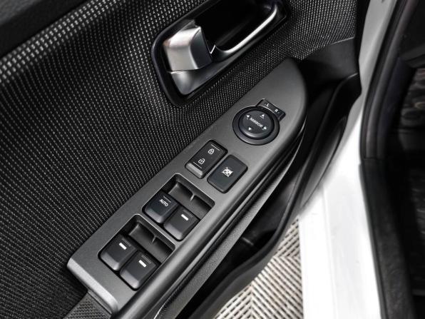 Kia Rio III Рестайлинг с пробегом 2016 года, цена 980 000 рублей, 141444 км, хэтчбек, Автокод Объявления
