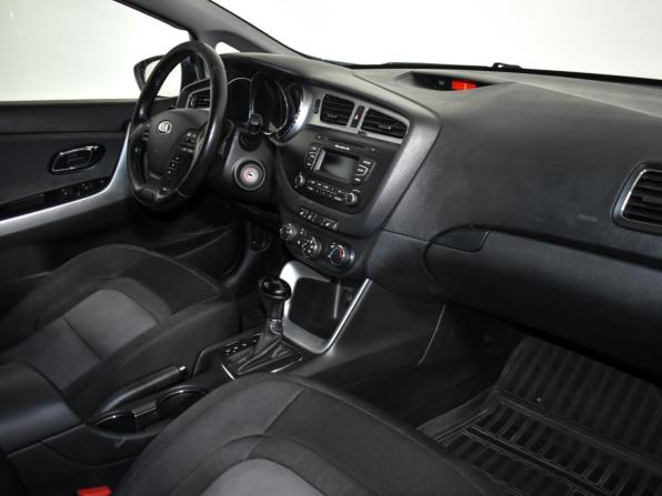 Kia Ceed II с пробегом 2014 года, цена 774 000 рублей, 217165 км, хэтчбек, Автокод Объявления