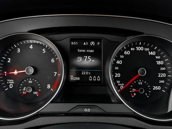 Volkswagen Passat B8 Рестайлинг с пробегом 2021 года, цена 2 210 000 рублей, 90268 км, седан, Автокод Объявления