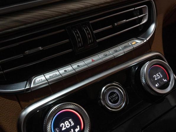 Hongqi H9 I с пробегом 2021 года, цена 2 948 070 рублей, 30652 км, седан, Автокод Объявления