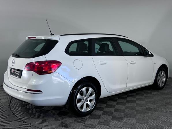 Opel Astra J Рестайлинг с пробегом 2013 года, цена 899 000 рублей, 179334 км, универсал, Автокод Объявления
