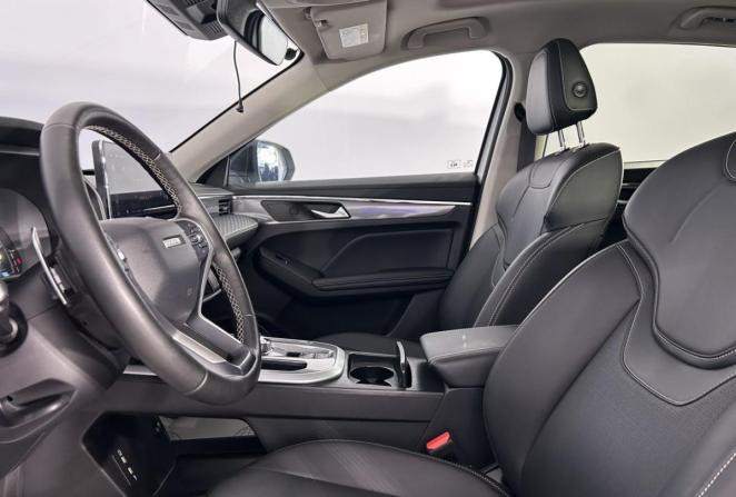Haval Jolion I Рестайлинг с пробегом 2024 года, цена 2 300 000 рублей, 24053 км, внедорожник, Автокод Объявления