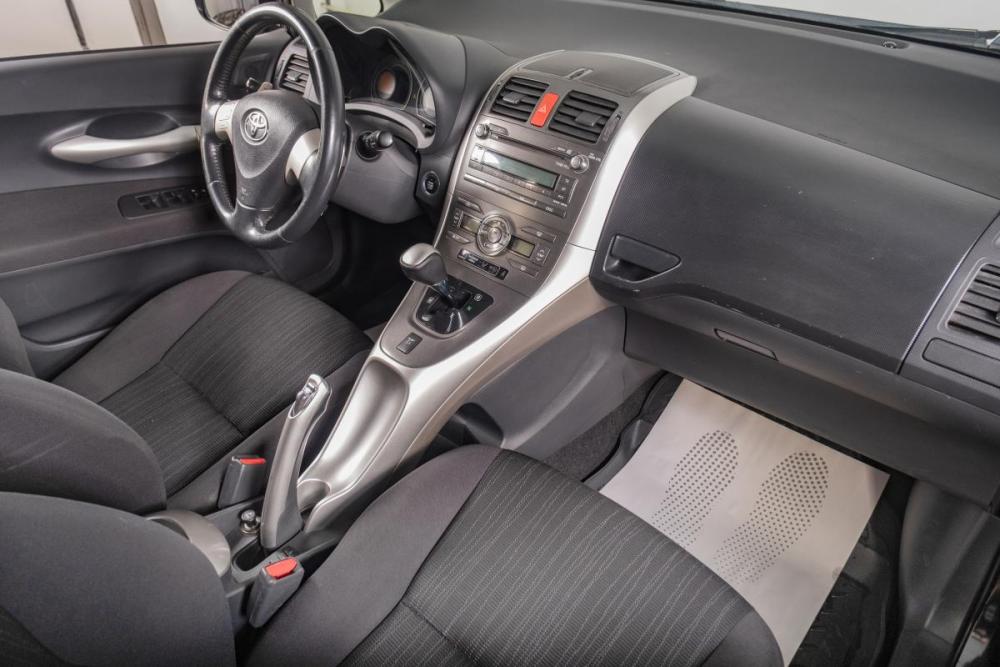 Toyota Auris I Томск  - изображение 17