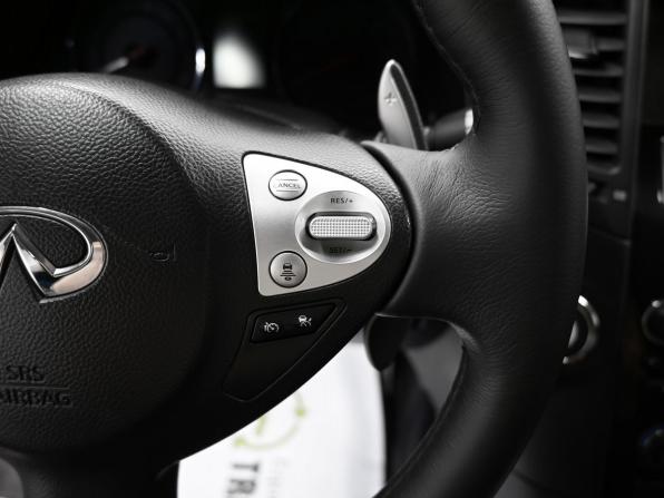 Infiniti FX II (S51) Рестайлинг с пробегом 2011 года, цена 1 900 000 рублей, 99040 км, внедорожник, Автокод Объявления
