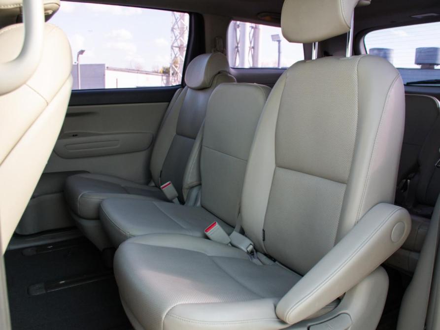 Kia Carnival III Москва  - изображение 9