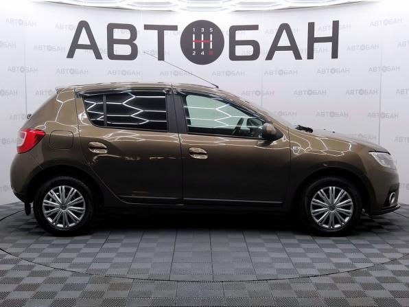 Renault Sandero II Рестайлинг с пробегом 2019 года, цена 980 000 рублей, 74569 км, хэтчбек, Автокод Объявления