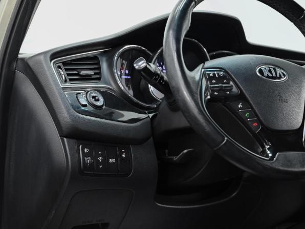 Kia Ceed II Рестайлинг с пробегом 2016 года, цена 1 199 000 рублей, 179000 км, универсал, Автокод Объявления
