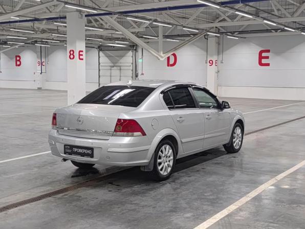 Opel Astra H Рестайлинг с пробегом 2012 года, цена 495 000 рублей, 202405 км, седан, Автокод Объявления