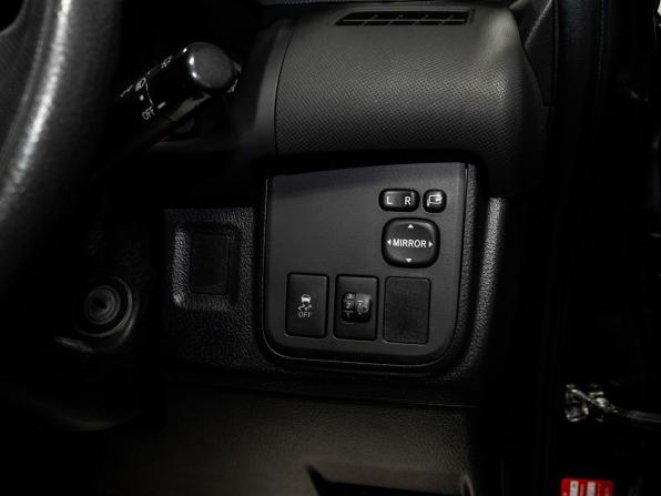 Toyota Wish II Рестайлинг с пробегом 2015 года, цена 1 435 000 рублей, 198321 км, минивэн, Автокод Объявления