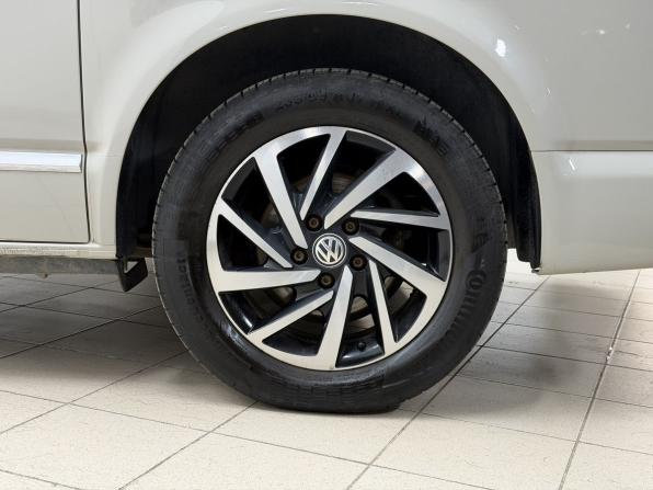 Volkswagen Multivan T6 Рестайлинг с пробегом 2020 года, цена 6 400 000 рублей, 105605 км, минивэн, Автокод Объявления