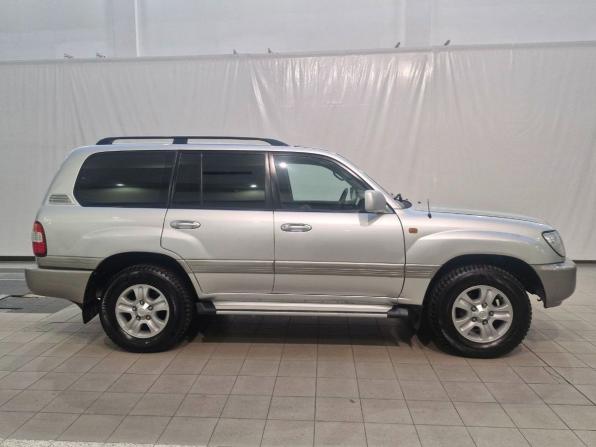 Toyota Land Cruiser 100 Series Рестайлинг 2 с пробегом 2006 года, цена 3 090 000 рублей, 127000 км, внедорожник, Автокод Объявления