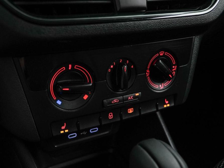 Volkswagen Polo VI Москва  - изображение 17
