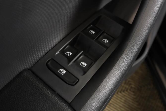 Volkswagen Polo VI с пробегом 2021 года, цена 1 039 000 рублей, 260000 км, лифтбек, Автокод Объявления
