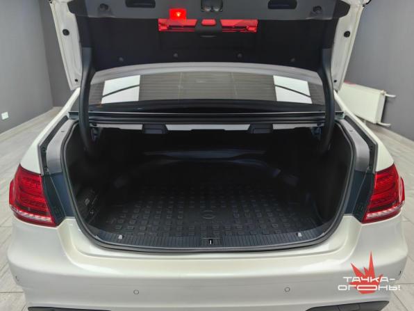 Mercedes-Benz E-Класс IV (W212 S212 C207) Рестайлинг с пробегом 2014 года, цена 1 890 000 рублей, 256000 км, седан, Автокод Объявления