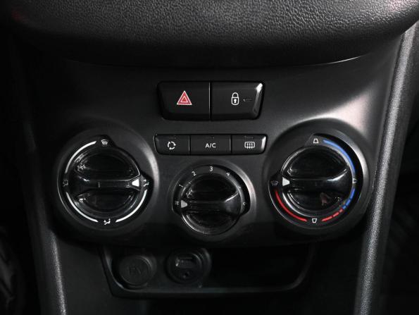 Peugeot 208 I с пробегом 2013 года, цена 715 000 рублей, 126338 км, хэтчбек, Автокод Объявления