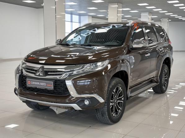 Mitsubishi Pajero Sport III