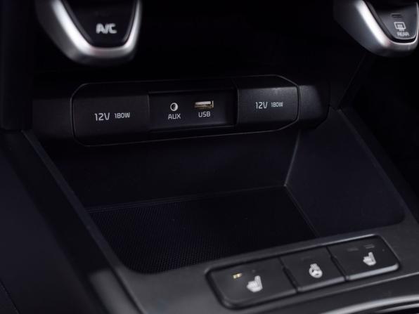 Kia Rio IV с пробегом 2018 года, цена 1 564 995 рублей, 46323 км, хэтчбек, Автокод Объявления