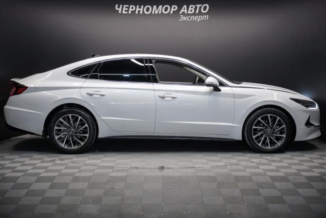 Hyundai Sonata VIII (DN8) с пробегом 2022 года, цена 2 755 000 рублей, 127000 км, седан, Автокод Объявления