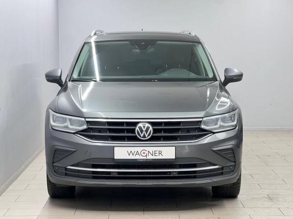 Volkswagen Tiguan II Рестайлинг с пробегом 2021 года, цена 2 265 000 рублей, 232305 км, внедорожник, Автокод Объявления