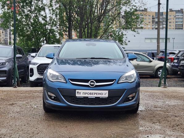 Opel Astra J Рестайлинг с пробегом 2013 года, цена 659 000 рублей, 212000 км, хэтчбек, Автокод Объявления