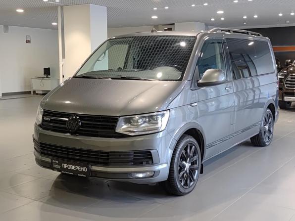 Volkswagen Multivan T6 с пробегом 2019 года, цена 4 520 000 рублей, 151671 км, минивэн, Автокод Объявления