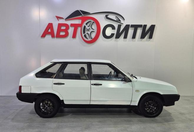 Lada (ВАЗ) 2109 с пробегом 2000 года, цена 160 000 рублей, 333000 км, хэтчбек, Автокод Объявления