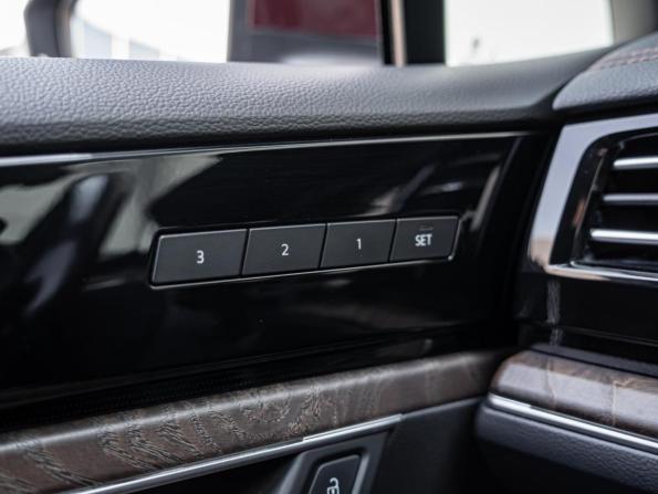 Volkswagen Touareg III с пробегом 2019 года, цена 3 829 000 рублей, 198393 км, внедорожник, Автокод Объявления