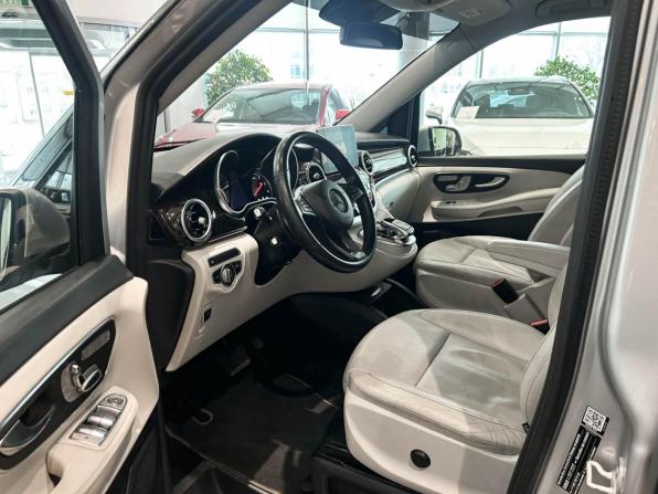 Mercedes-Benz V-Класс III (W447) с пробегом 2018 года, цена 4 759 000 рублей, 64428 км, минивэн, Автокод Объявления