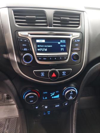 Hyundai Solaris I Рестайлинг с пробегом 2015 года, цена 999 000 рублей, 128200 км, седан, Автокод Объявления