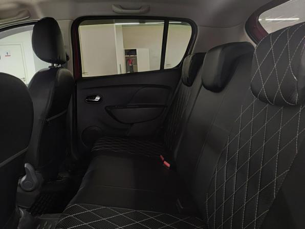 Renault Sandero II с пробегом 2016 года, цена 817 000 рублей, 84146 км, хэтчбек, Автокод Объявления