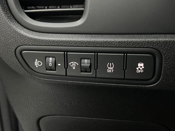 Kia Rio IV с пробегом 2019 года, цена 1 690 000 рублей, 64807 км, хэтчбек, Автокод Объявления