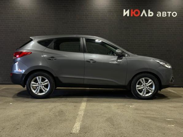 Hyundai ix35 I с пробегом 2012 года, цена 800 000 рублей, 127332 км, внедорожник, Автокод Объявления